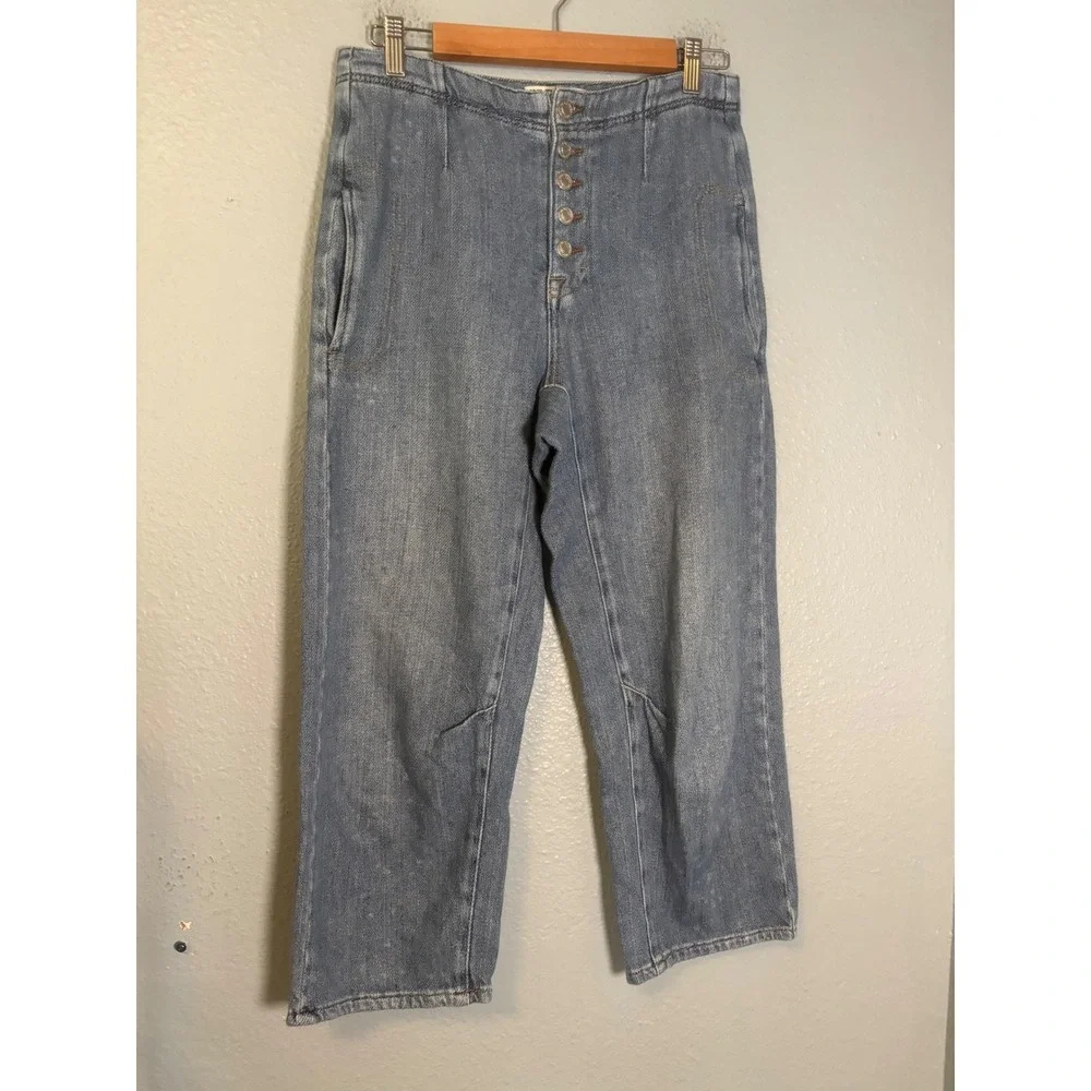 We The Free Osaka Mid Rise Barrel Jeans Light Wash Button Fly Size 26